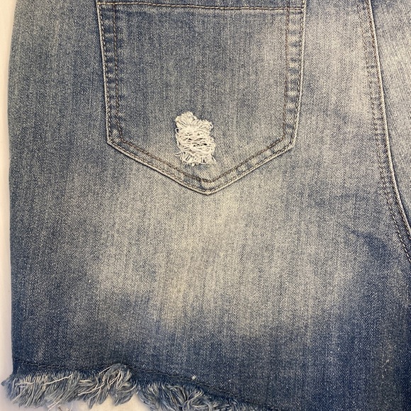 Destructed Jean Cut-Off Shorts. NWOT - Picture 8 of 10